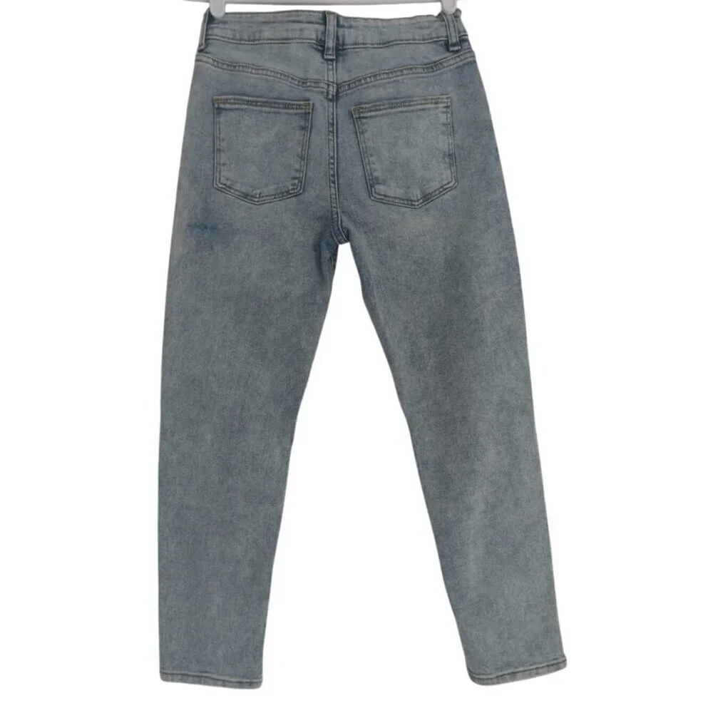 Childrens Art Class Blue Distressed Denim Jeans Size 12 With Stretch, NWT.